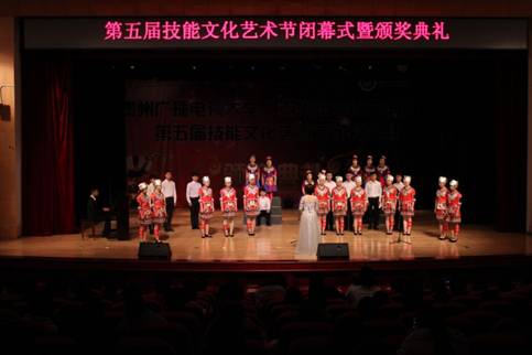 说明:E:\李昂\团委工作\活动\第五届文化艺术节\活动图片\QQ图片20170328172431.jpg