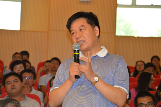 教育部职业教育教学指导委员会工作办公室常务副主任、专业改革与实践项目负责人王国川老师提问